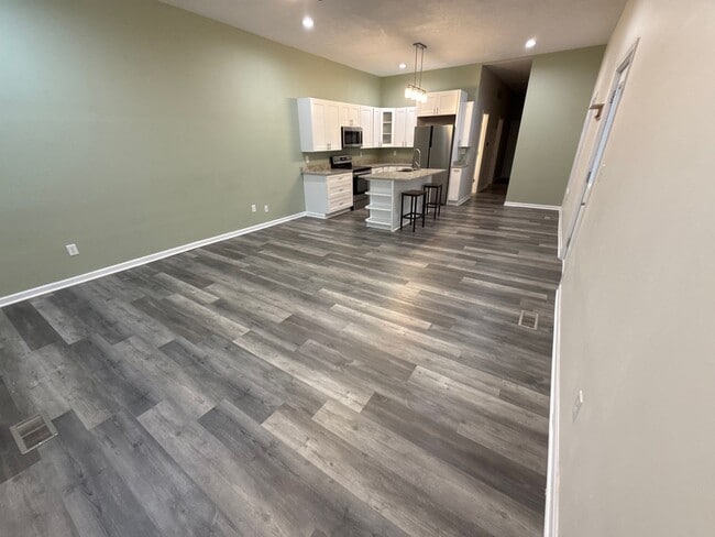 Photo - 440 Terrace Ave