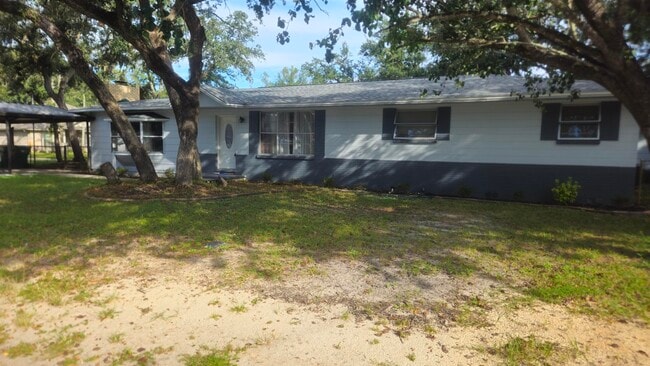Photo - 421 Corvet St