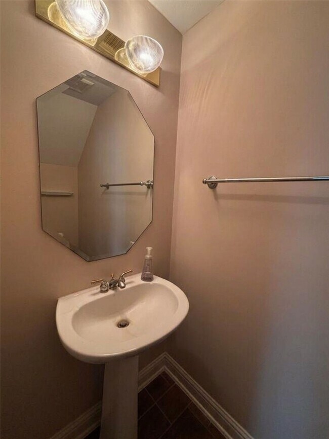 Photo - 5547 Cranston Ct