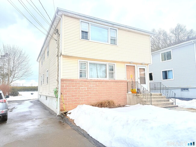 Photo - 27 Manila Ave