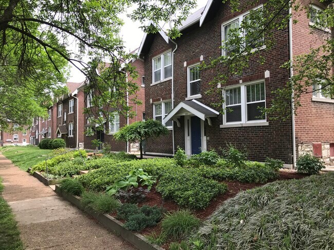 Photo - 2130 Maury Ave Unit 1S