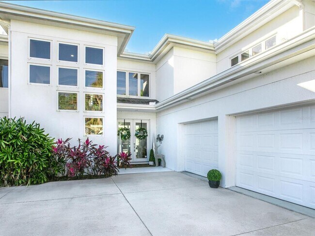 Photo - 5018 63rd Dr W