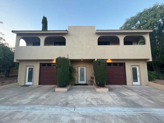 Building Photo - 390 Fairway Oaks Dr Unit 390FOD - A