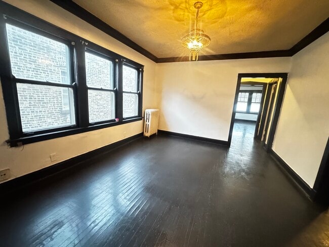 Photo - 8519 S Paulina St