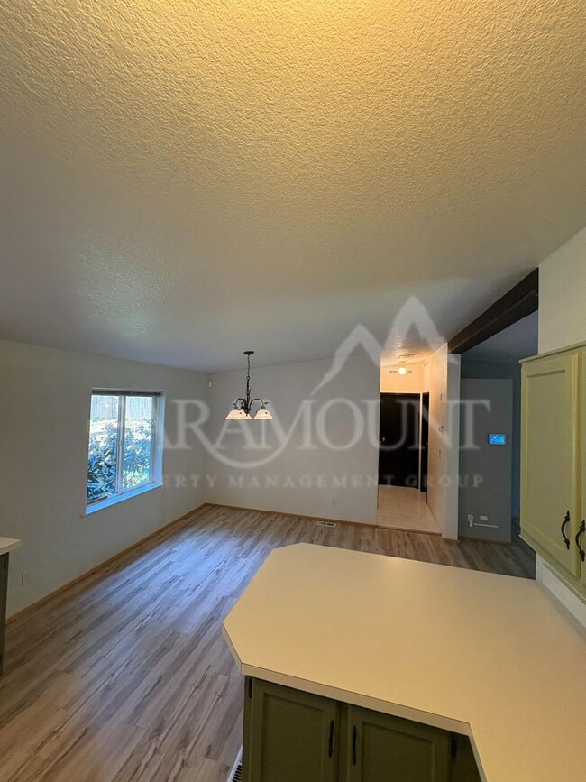 Photo - Spacious 3 Bedroom 2 Bathroom with yard space!