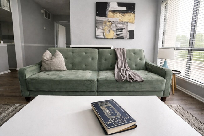 Photo - 505 N Rock Rd Unit SI ID1514077P