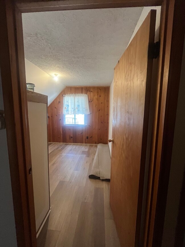 Photo - 22947 Waters Dr