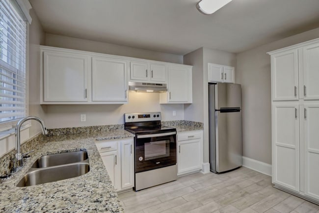 Photo - 105 Montgomery Ave