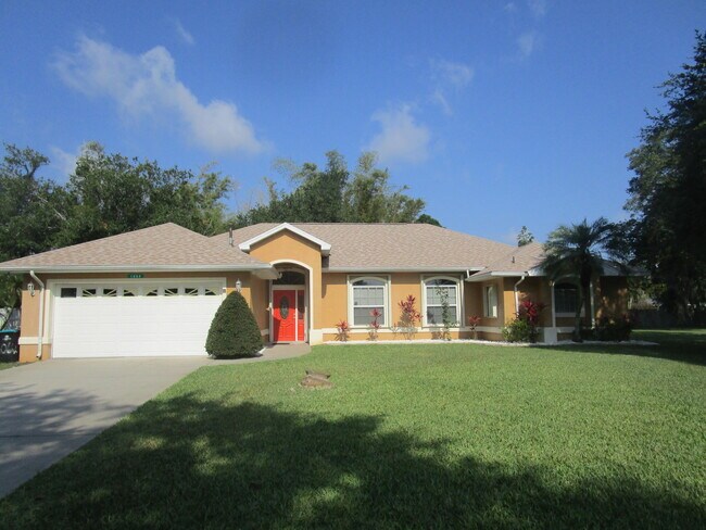 Photo - 1064 Briarwood Blvd NE House