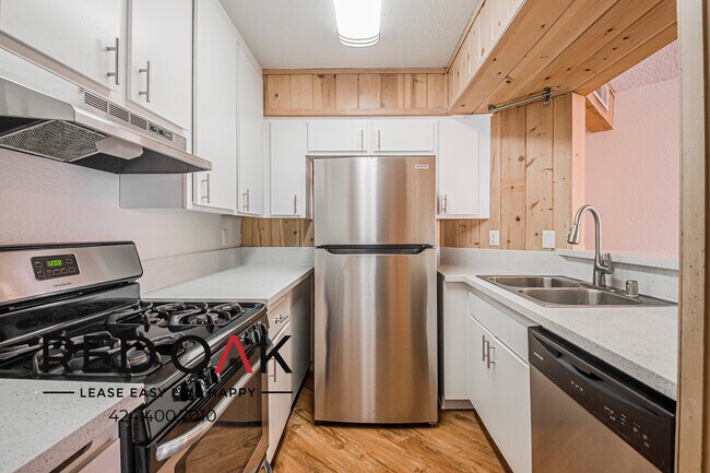 Photo - 6929 Kester Ave Unit 214