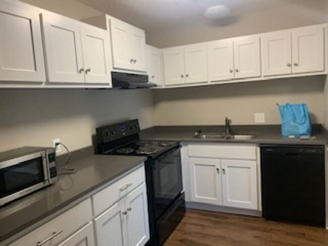 Quail Creek Apts.