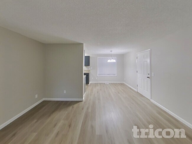 Photo - 2504 26th St SE