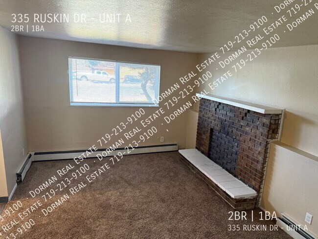 Photo - 335 Ruskin Dr Unit A