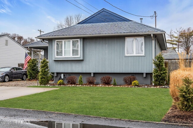 Photo - 658 Driftwood Pl