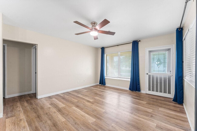 Photo - 4780 NE 8th Terrace