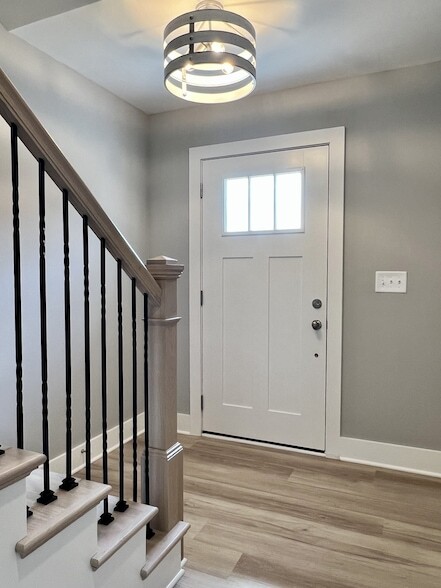 Photo - 713 Hollie Wy