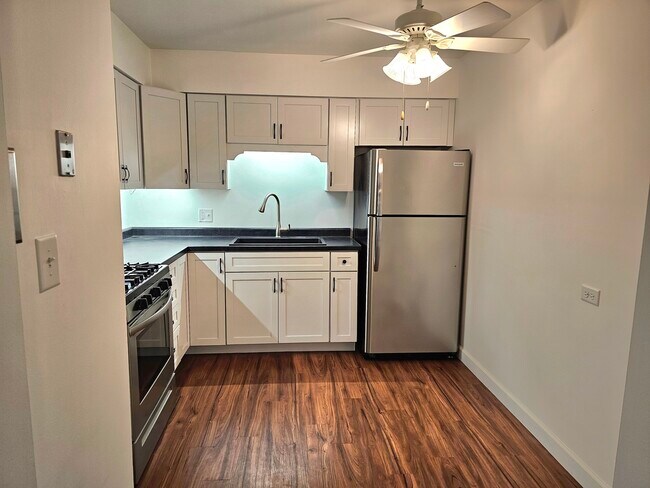 Photo - 350 Brainerd Ave Unit 6A