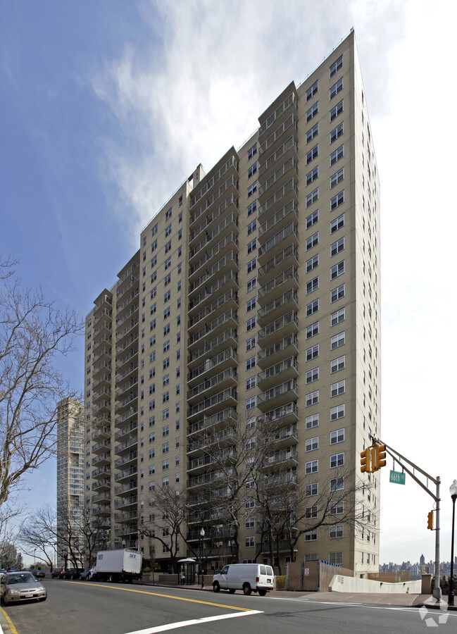 The Versailles - The Versailles Apartments