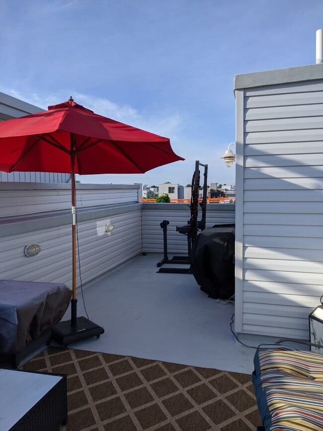 Photo - 624 Dudley St