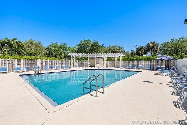 Photo - 5662 NW 99th Way