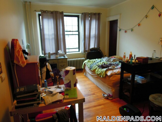 Photo - 349 Pleasant St Apartamento Unidad A1-10