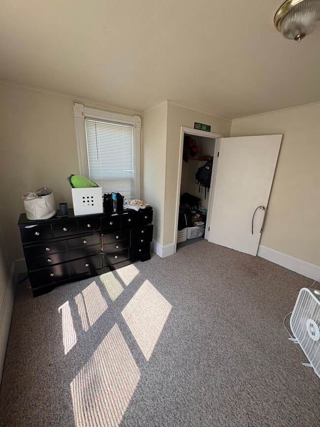 Photo - Campus Housing 3 Bed 1 Bath - Last Minute Availability! Steps from campus!