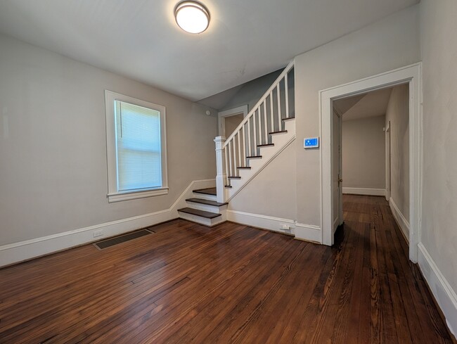 Photo - 931 McDowell Ave NW