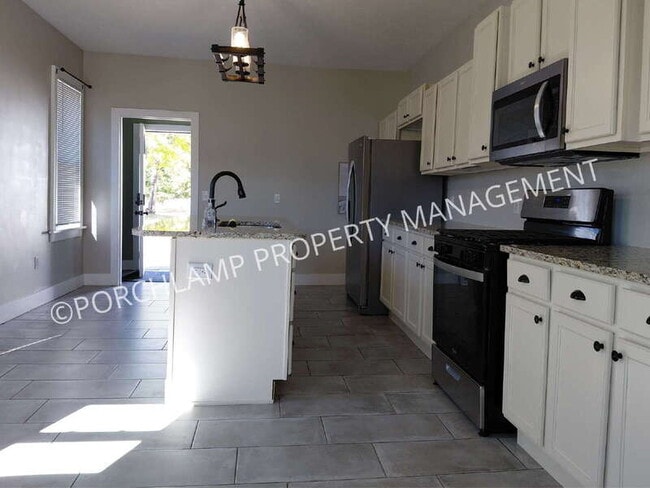 Photo - 606 Houston Ave