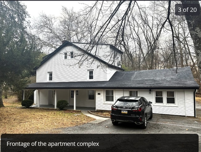 Photo - 3707 E Fisherville Rd Unidad 3