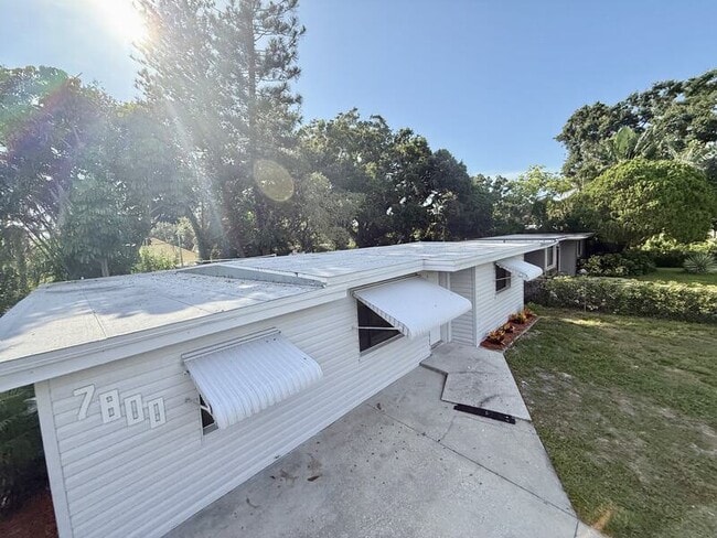 Photo - 7800-7852 52nd St N