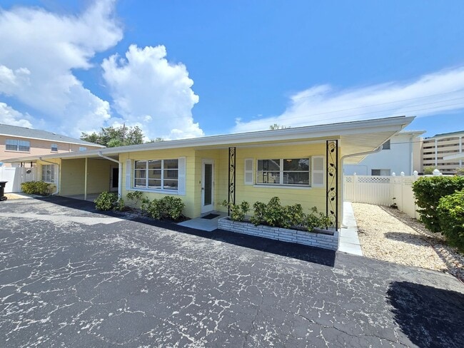 Photo - 505 Manatee Ct Apartment Unit 2