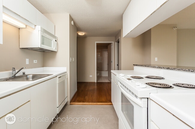 Photo - 2 E Erie St Unit 3512