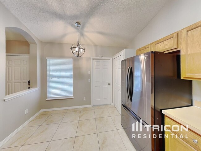 Photo - 335 Heritage Estates Ln