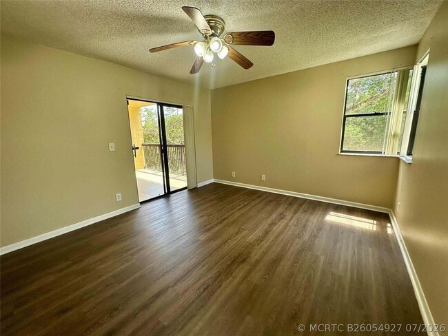 5701 Riverside Dr Unit 205B6