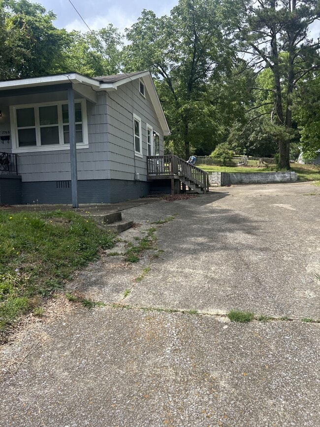 Photo - 2705 Lookout Ave