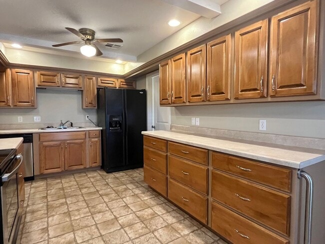 Photo - Charming 3 Bed 1.5 Bath!