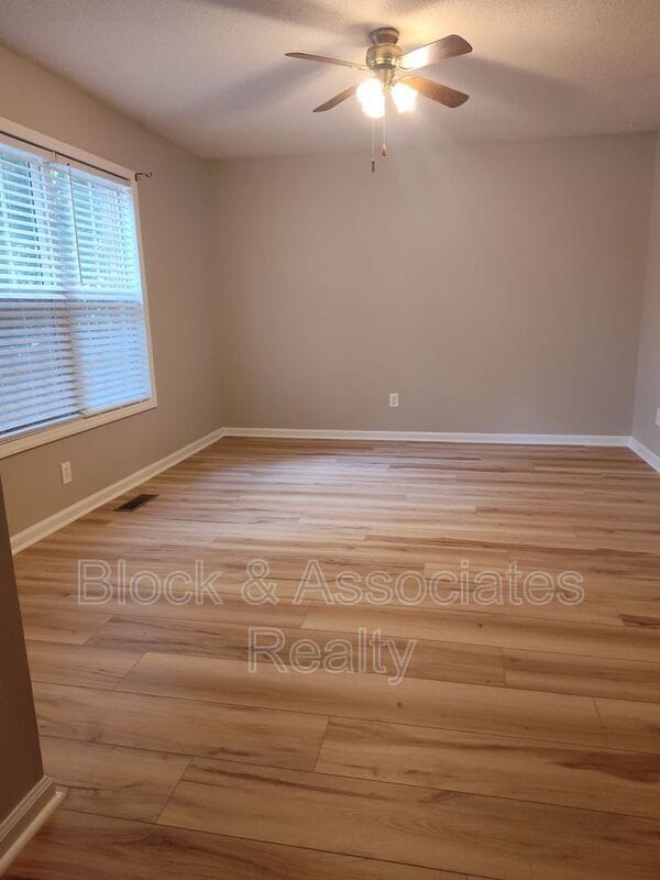 Photo - 1228 Winslow Ave