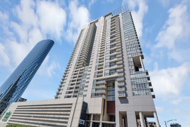 Photo - 737 W Washington Blvd Condo Unit 1307