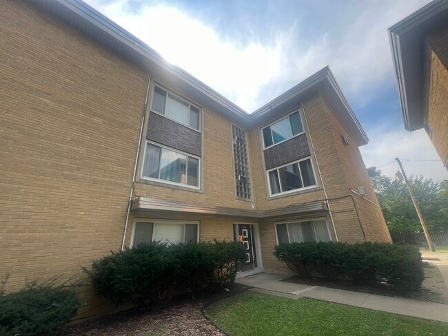 Building Photo - 9722 S Kedzie Ave Unit 3W Rental
