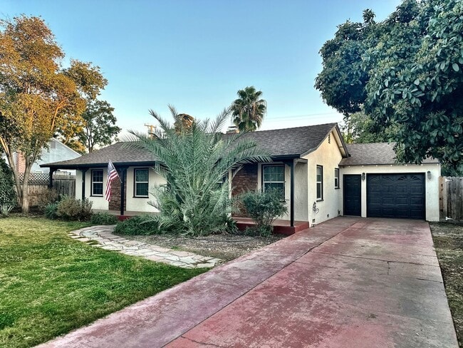 Photo - 1705 W Noble Ave