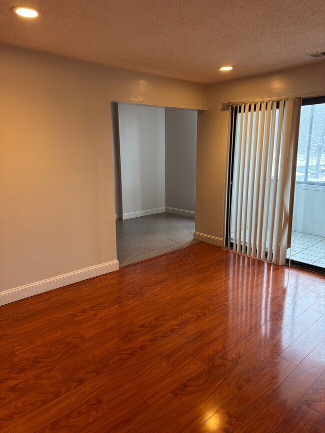 Photo - 16 Shrewsbury Green Dr Unidad I