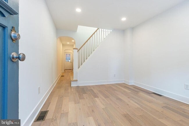 Building Photo - 2563 E Elkhart St