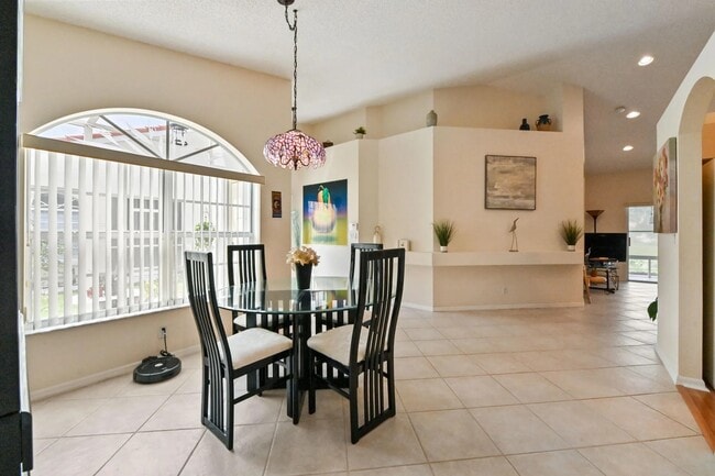 Photo - 6077 Lake Hibiscus Dr