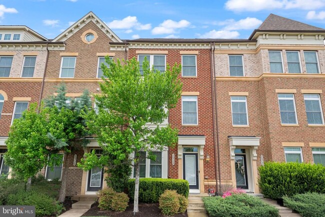Photo - 20728 Exchange St Townhome