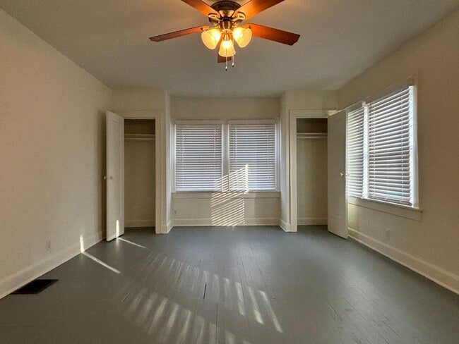 Photo - Large 2 Bed 1 Bath With Fenced in Yard & Deck!