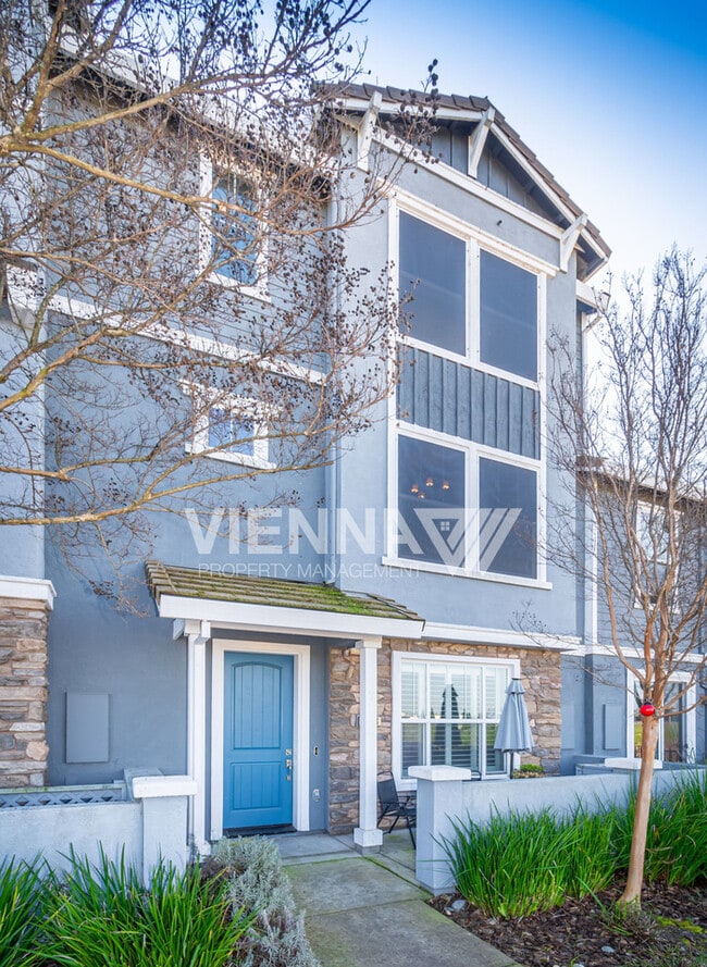 Building Photo - 6216 Lonetree Blvd