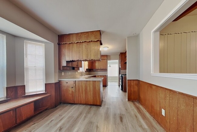Photo - 7108 Ellis Rd