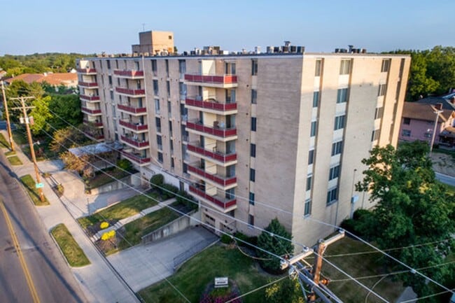 Rockwood Apartments