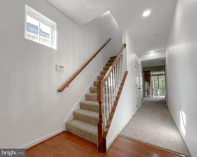 Building Photo - 43625 Marguerite Street Rental