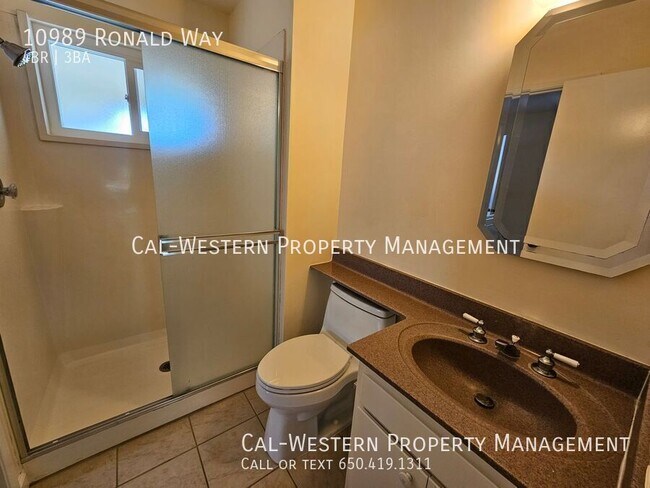 10989 Ronald Way